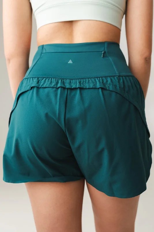 Vitality Breeze Train Short - Evergreen Vitality Breeze Train Short - Evergreen